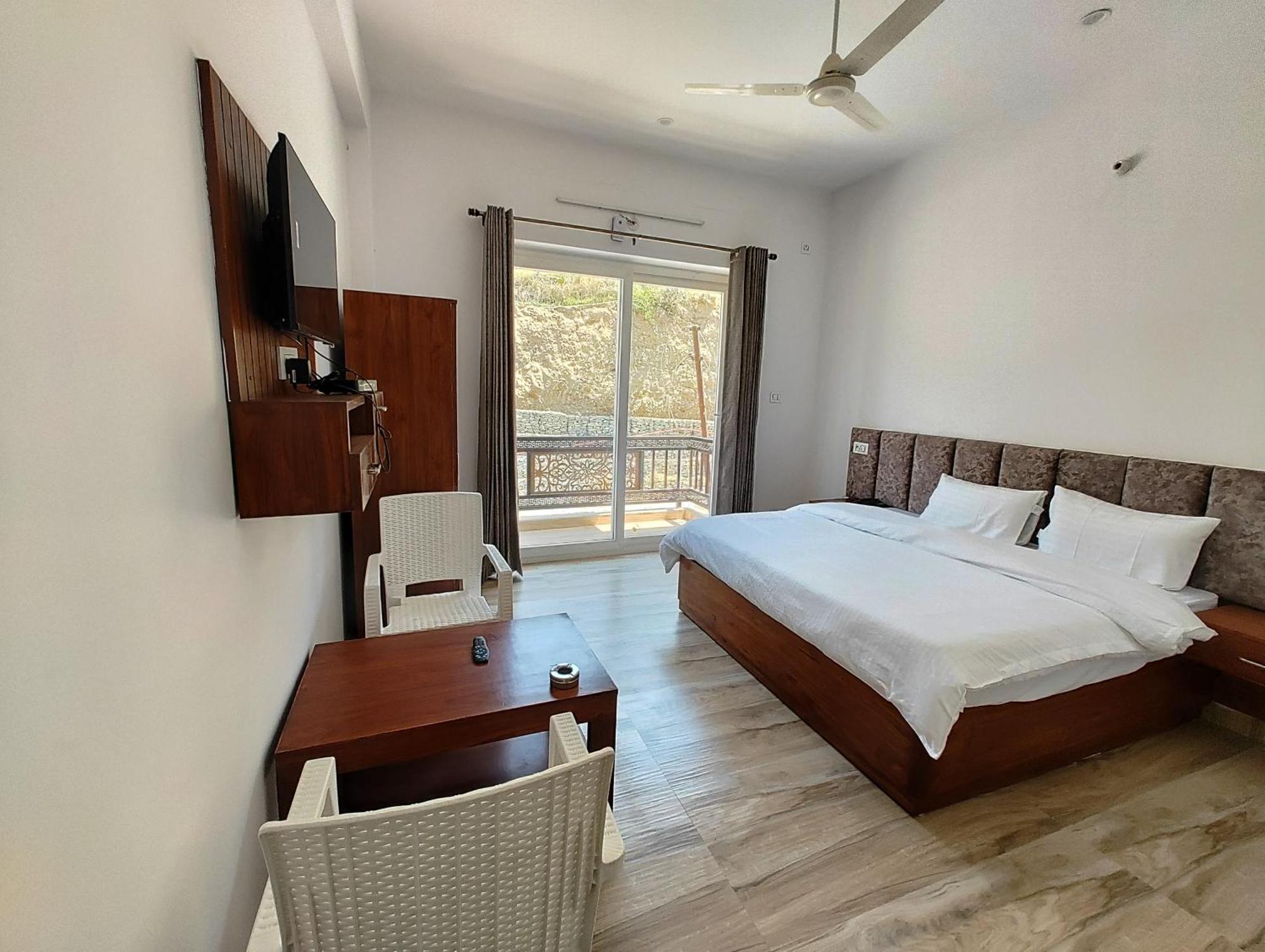 Hotel Anantam Residency Uttarkāshi Exteriér fotografie